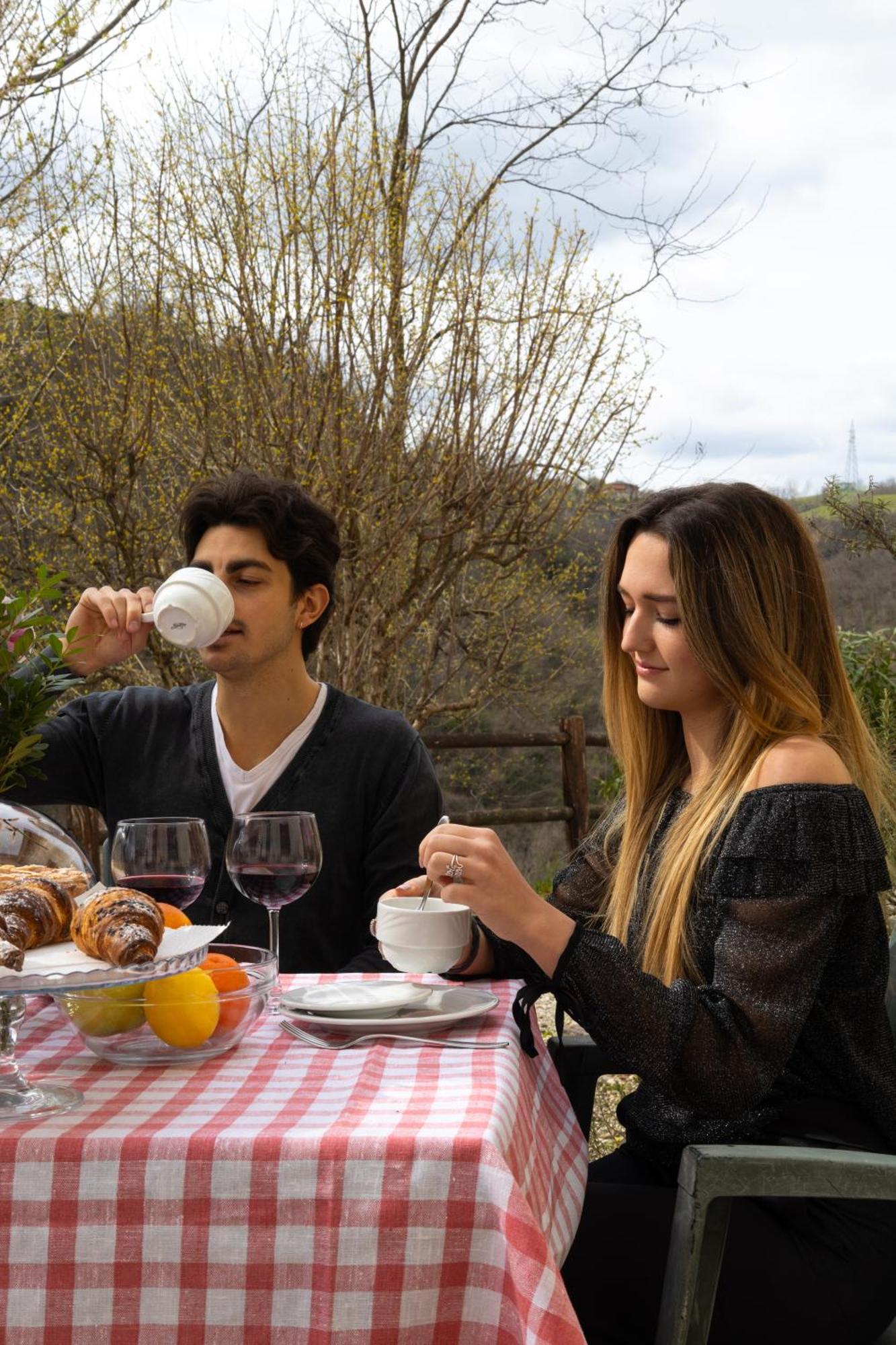 Podere Riosto Cantina&Agriturismo 피아노로 외부 사진
